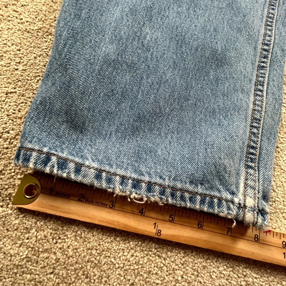Levi's Jeans Mens 38x30‎ Blue Denim Cotton Relaxed Fit Straight Leg Distressed